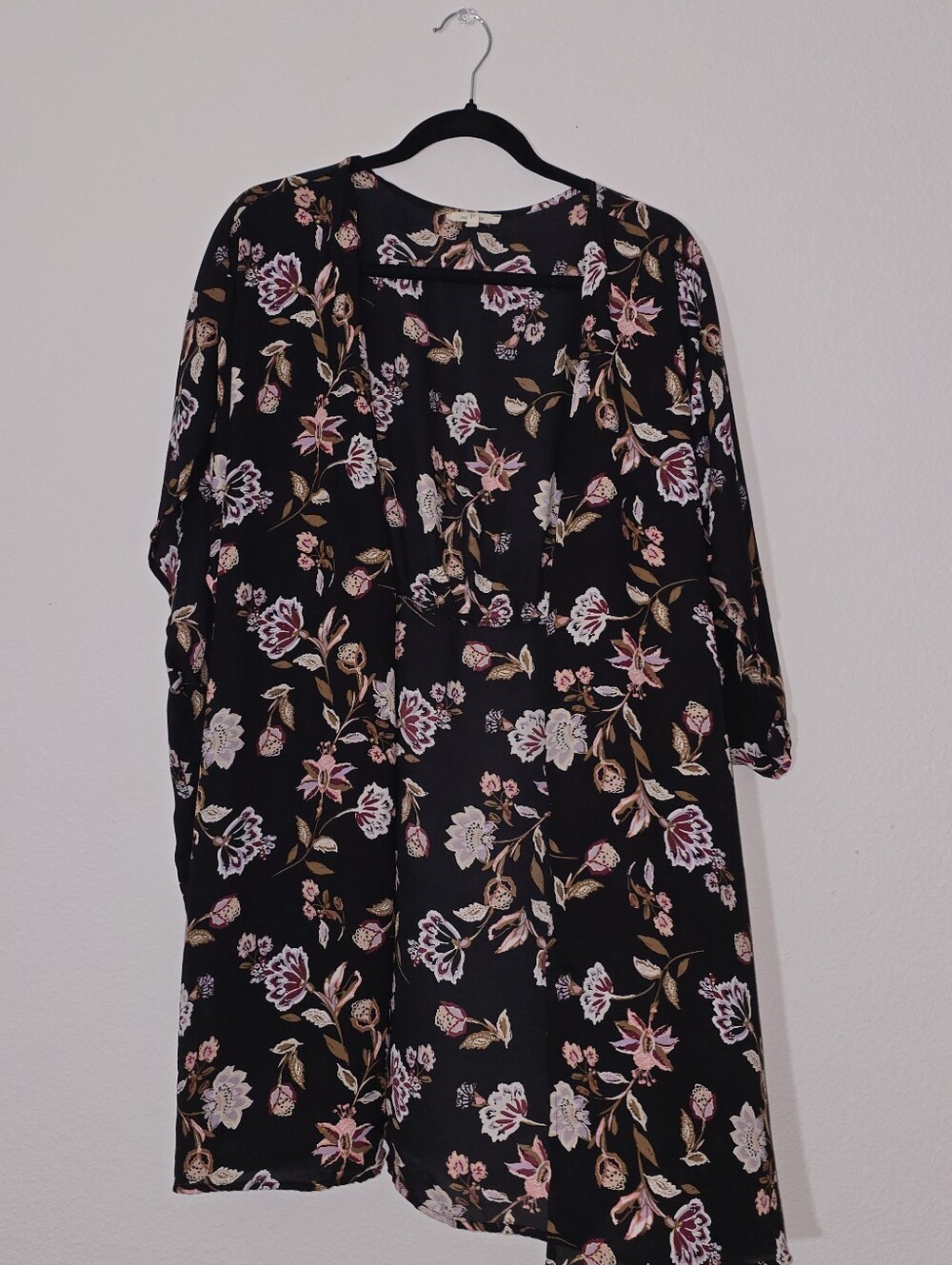Women's Black Floral V-Neck Dress - Floral Print